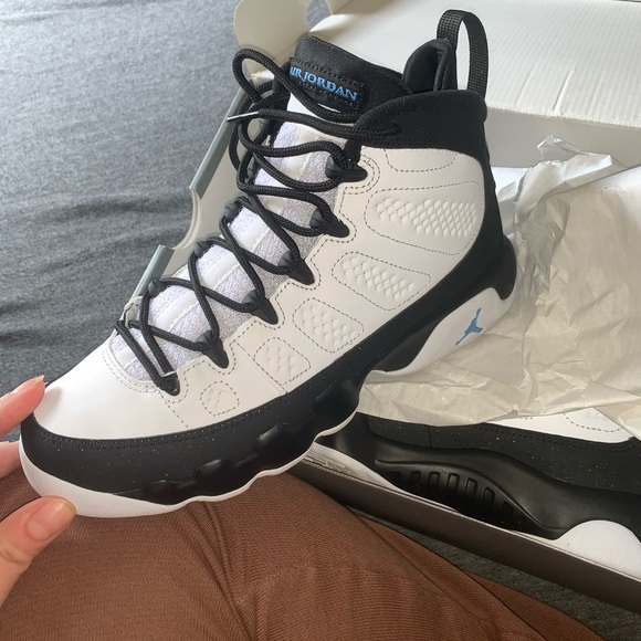 Air Jordan Nine “University Blue” - Picture 5 of 6